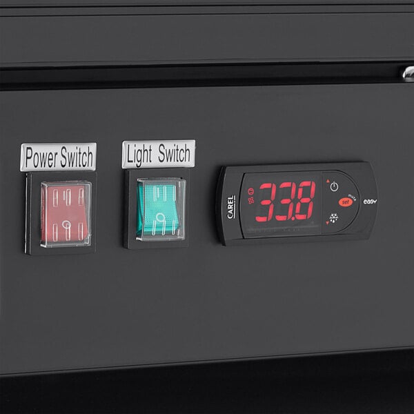 Commercial Refrigerator Avantco GDC-10-HC 8.5 Cu Ft Black Right-Hinged